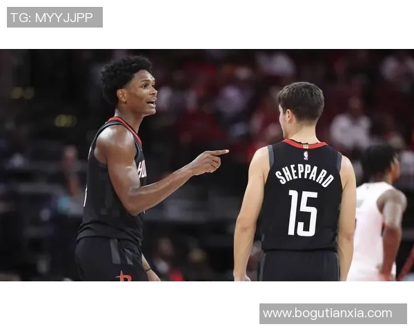 比照范乔丹的数据，25年的谢泼德投篮更准，但安排防卫弱了点